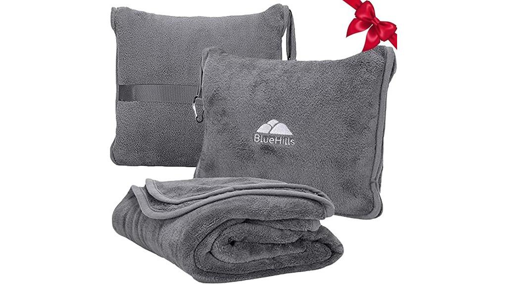 travel blanket with pillow